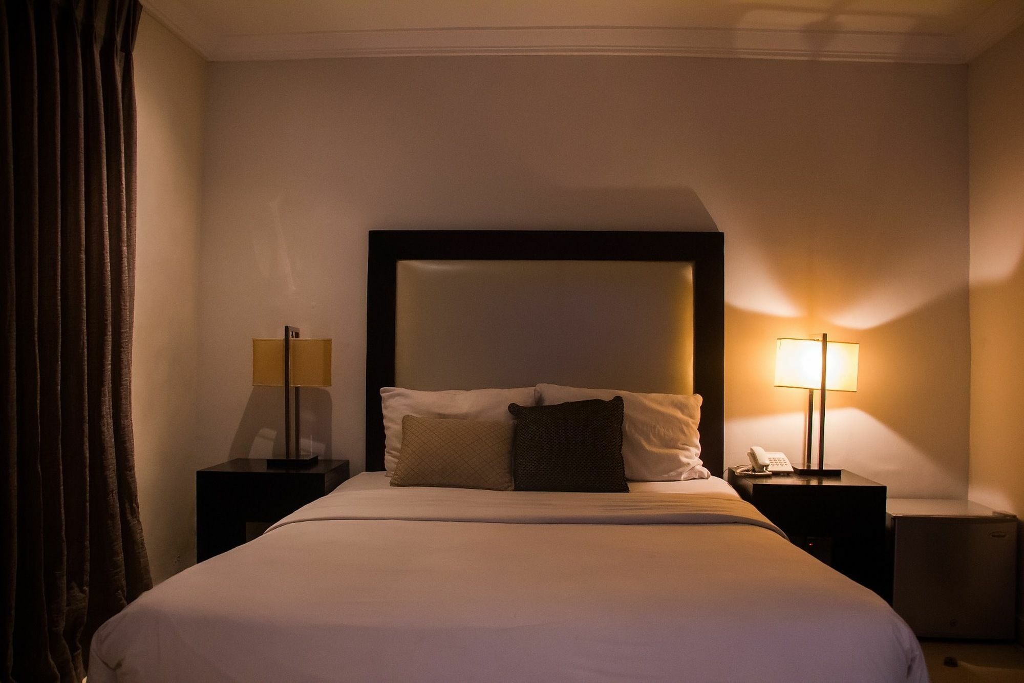 S & S Hotel & Suites Лагос Экстерьер фото